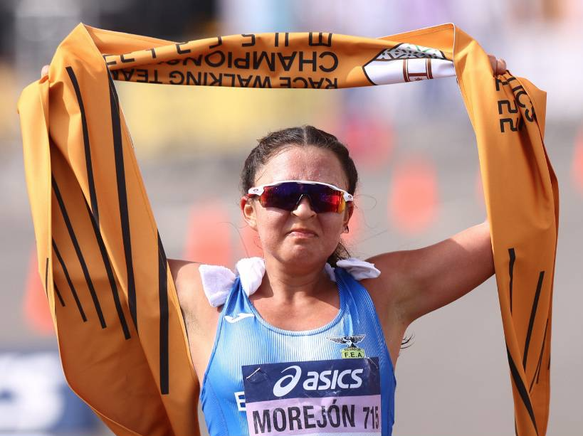 Glenda Morejón de oro gana los 35 kilómetros marcha del Mundial de